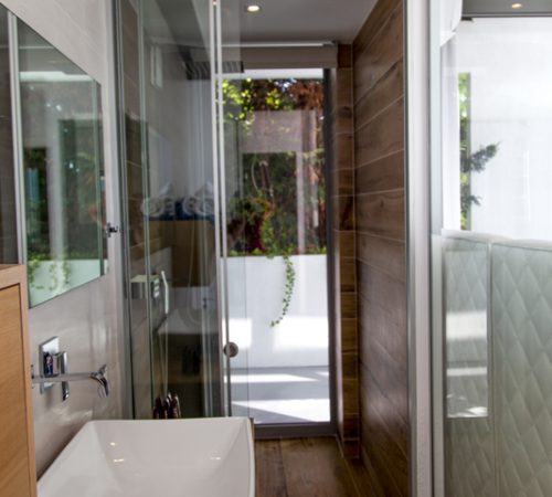 villa-glass-syvota-epirus-greece-bathroom-with-shower